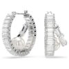 Ariana Grande X Swarovski Ohrringe mit Kristallperlen, Baguette-Schliff, weiß, rhodiniert Ariana Grande X Swarovski Ohrringe mit Kristallperlen, Baguette-Schliff, weiß, rhodiniert