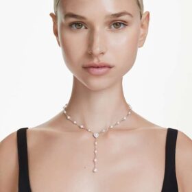 Ariana Grande X Swarovski Y Halskette mit gemischten Schliffen, Kristallperle, Herz, Weiß, rhodiniert