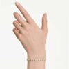 Ein Angelic Armband mit Rundschliff, weiß, goldfarben plattiert Ein Angelic Armband mit Rundschliff, weiß, goldfarben plattiert