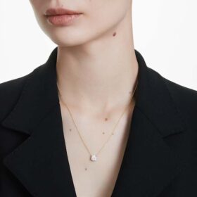Eternity-Solitär-Anhänger mit im Labor gezüchteten Diamanten, 1 Karat insgesamt, runde Form, 14 Karat Gelbgold Eternity-Solitär-Anhänger mit im Labor gezüchteten Diamanten, 1 Karat insgesamt, runde Form, 14 Karat Gelbgold