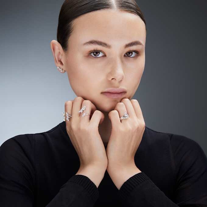 Galaxy-Bypass-Ring mit im Labor gezüchteten Diamanten, 1,25 Karat insgesamt, verschiedene Formen, 14-karätiges Weißgold Galaxy-Bypass-Ring mit im Labor gezüchteten Diamanten, 1,25 Karat insgesamt, verschiedene Formen, 14-karätiges Weißgold