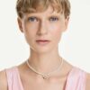 Idyllia Choker Kristallperle, gemischte Schliffe, Biene, Weiß, vergoldet Idyllia Choker Kristallperle, gemischte Schliffe, Biene, Weiß, vergoldet