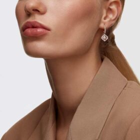 Una Ohrringe „Clover“, rosa, roségoldfarben plattiert